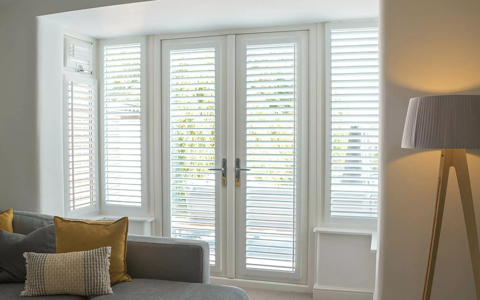 Full height shutters dining room